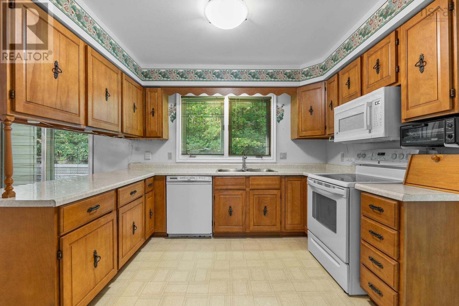 74 Barrett Road - Photo 2