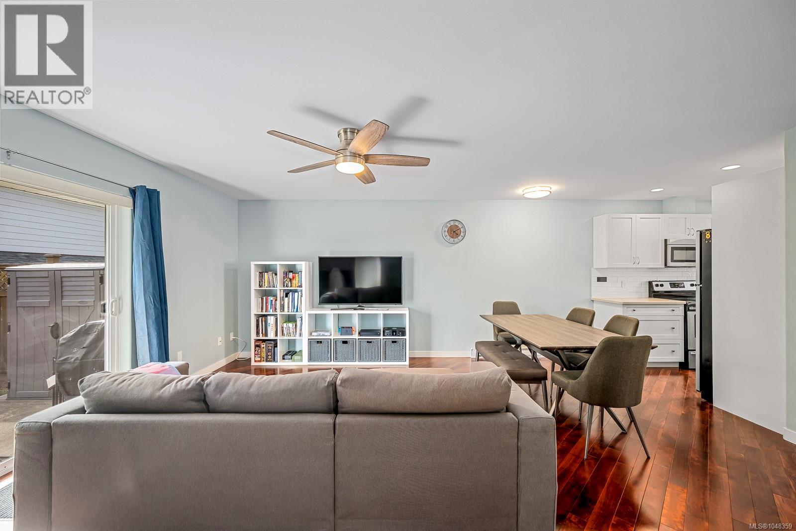 105 170 Centennial Dr
