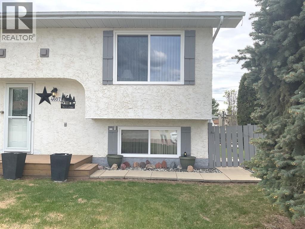 4607 46 AVENUE, MAYERTHORPE, AB T0E 1N0 - Image 3419559406.jpeg?d=l
