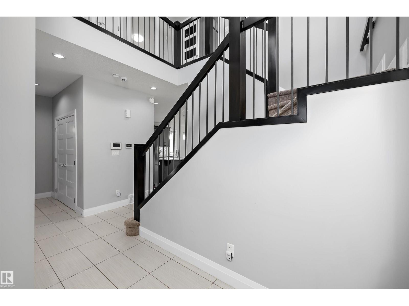 17355 11 AV SW SW