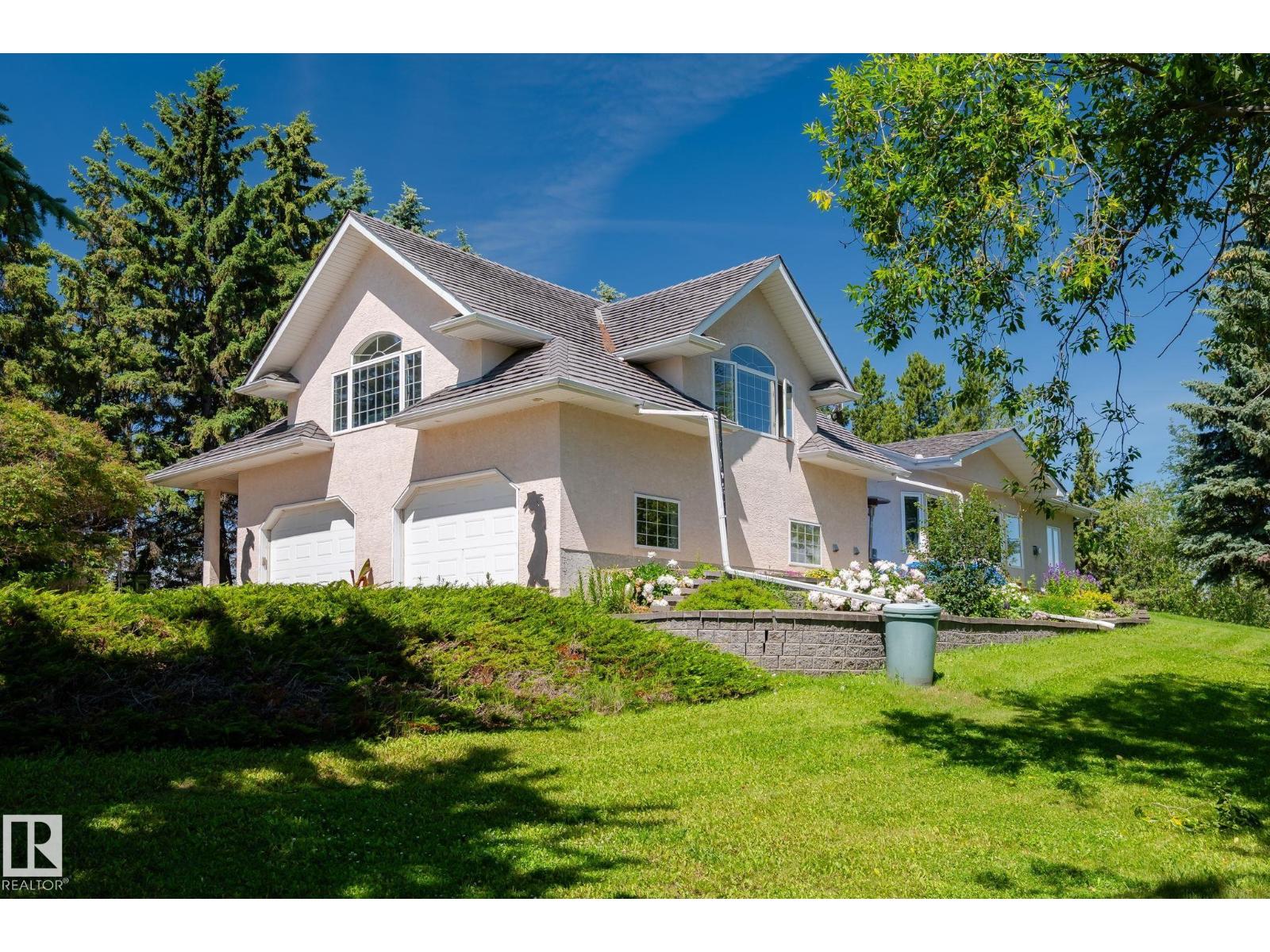 860 41 AV SW