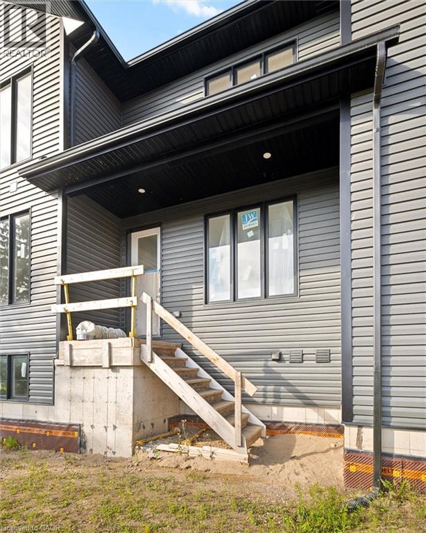 138 CHARLOTTA Street