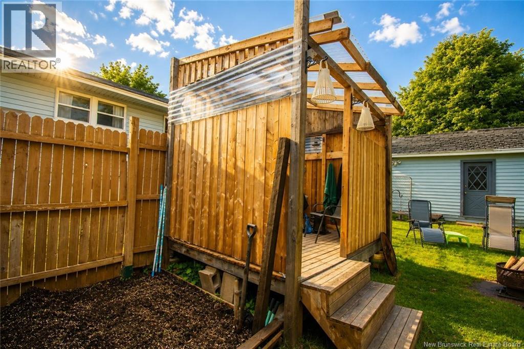 114 Bessborough - Photo 4