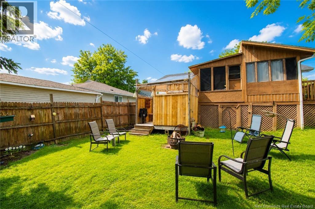 114 Bessborough - Photo 3