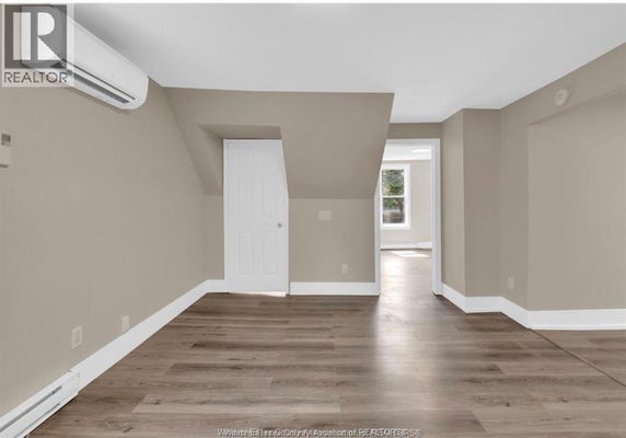 680 Lincoln Rd, Windsor, ON 2