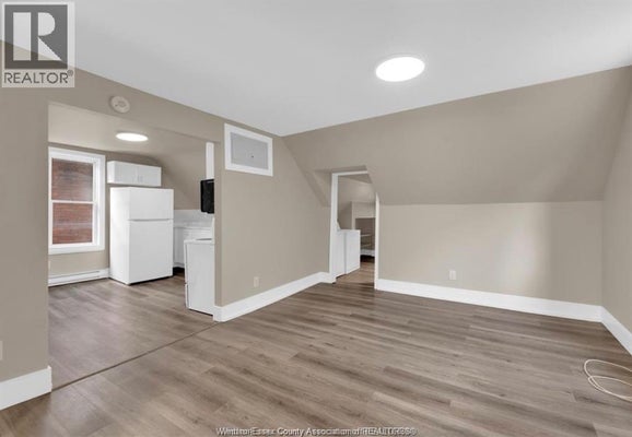 680 Lincoln Rd, Windsor, ON 5
