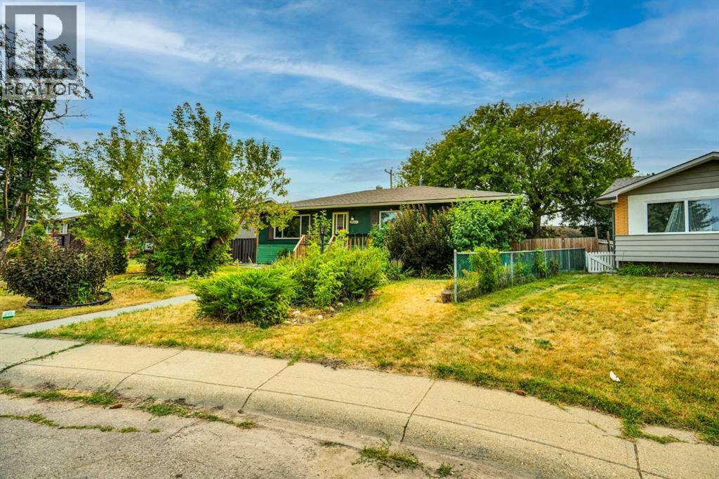 5404 Valentine Crescent SE