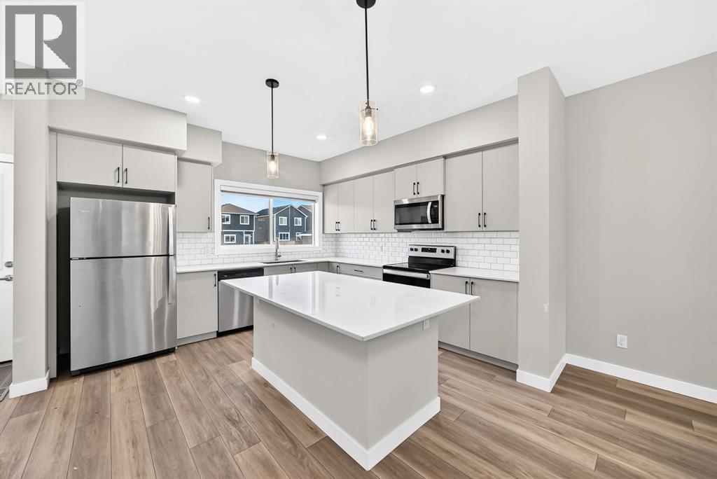 245 Midgrove Mews SW