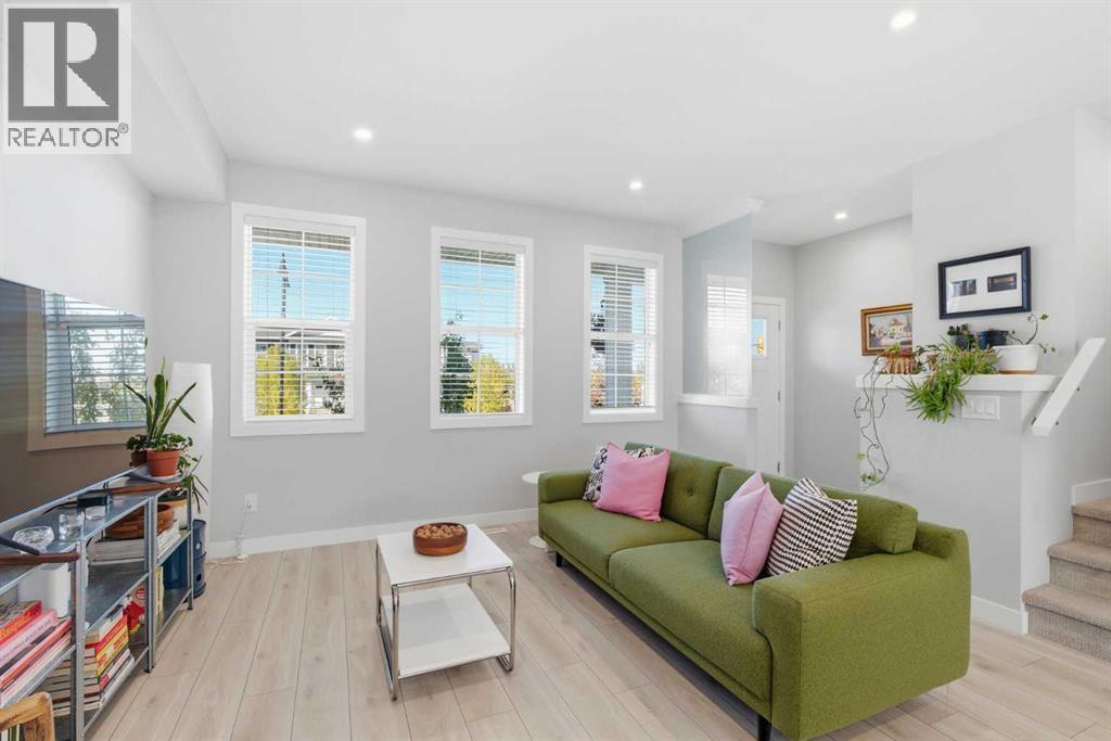 416 West Lakeview Drive