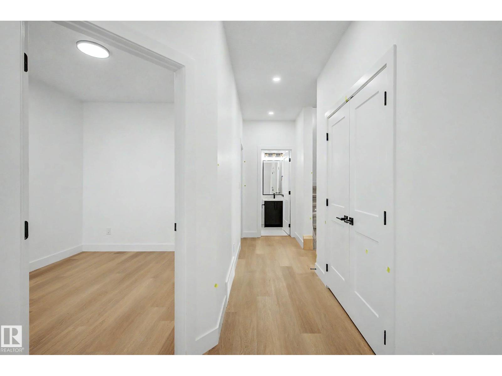 294 Munn WY