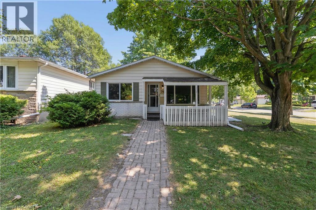 74 HELENE CRESCENT, WATERLOO, ON N2L 5E5 - Image 1276004805.jpeg?d=l