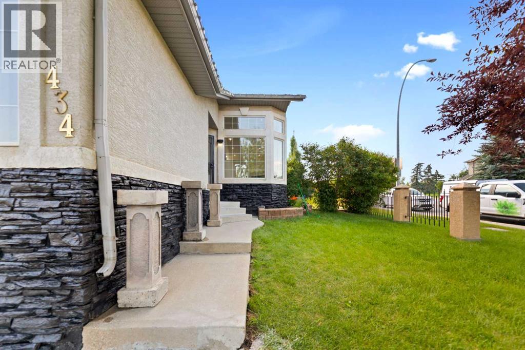 434 Harvest Grove Place NE