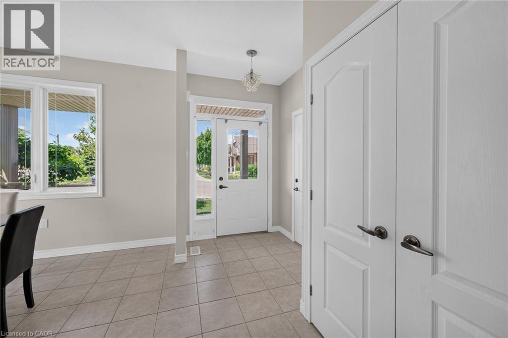 14 ECKER Lane