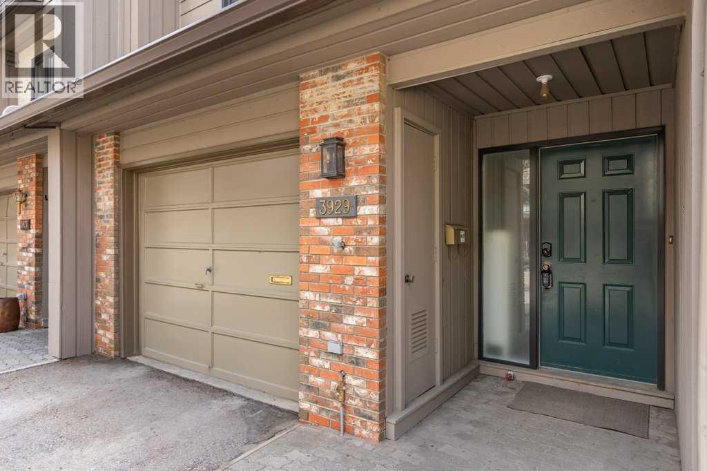 3929 Point Mckay Road NW