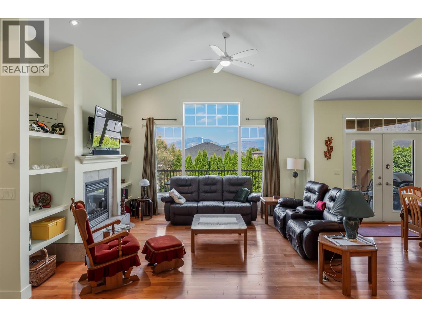 6833 Meadows Drive Unit# 8