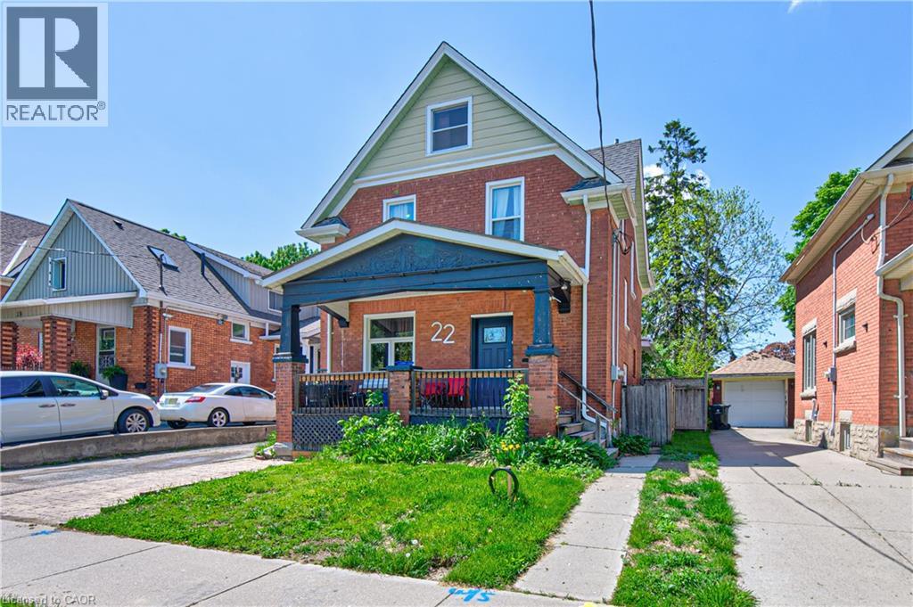 22 HERLAN Avenue