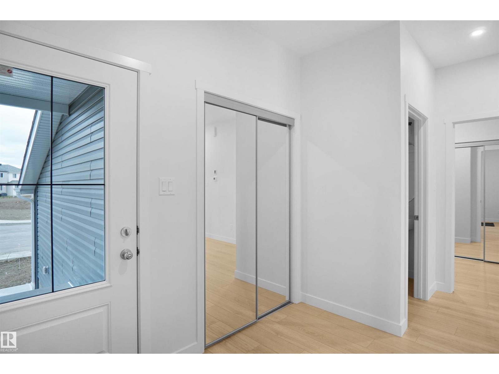 1924 210 ST NW