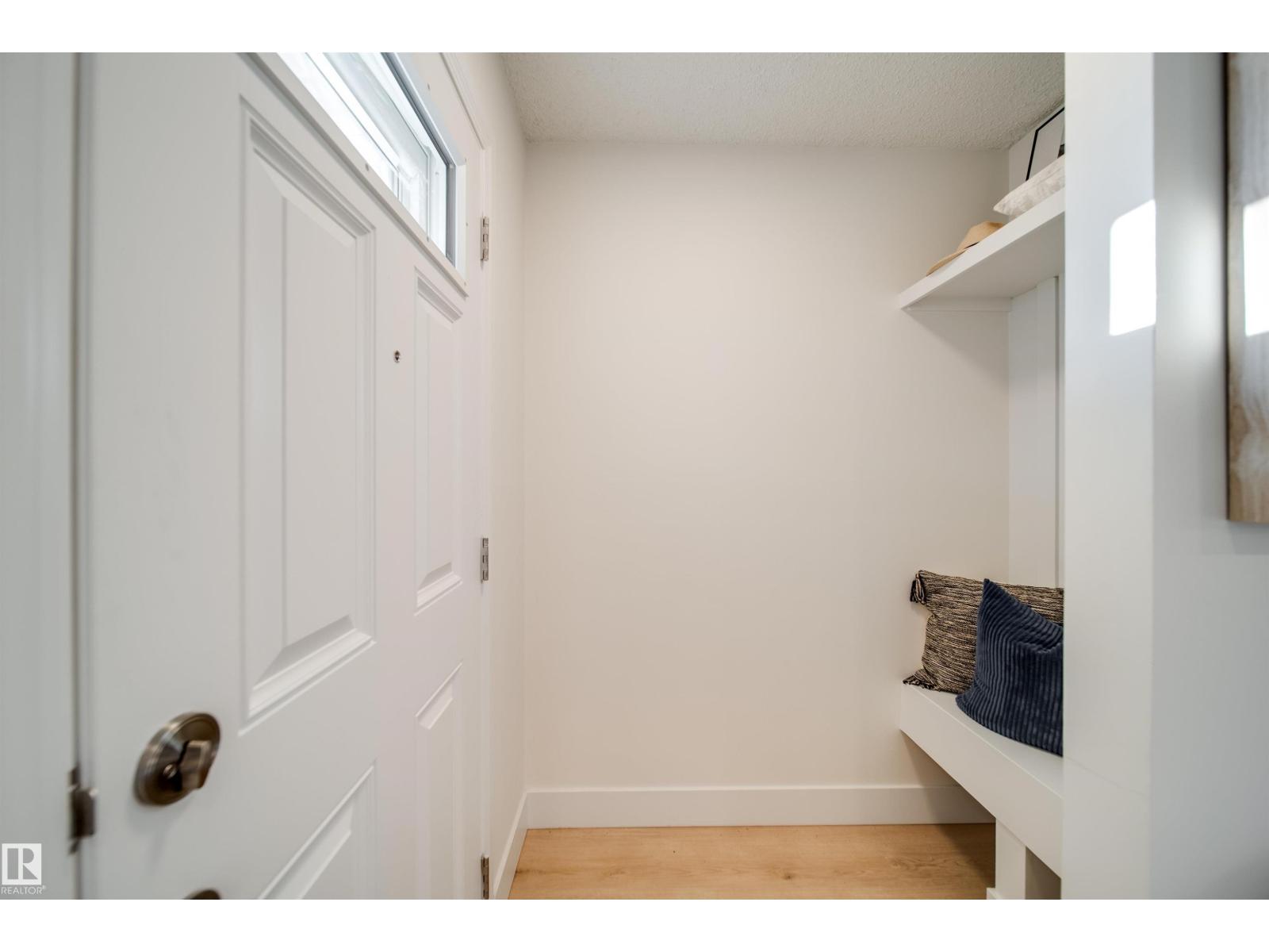 #18 14511 52 ST NW NW