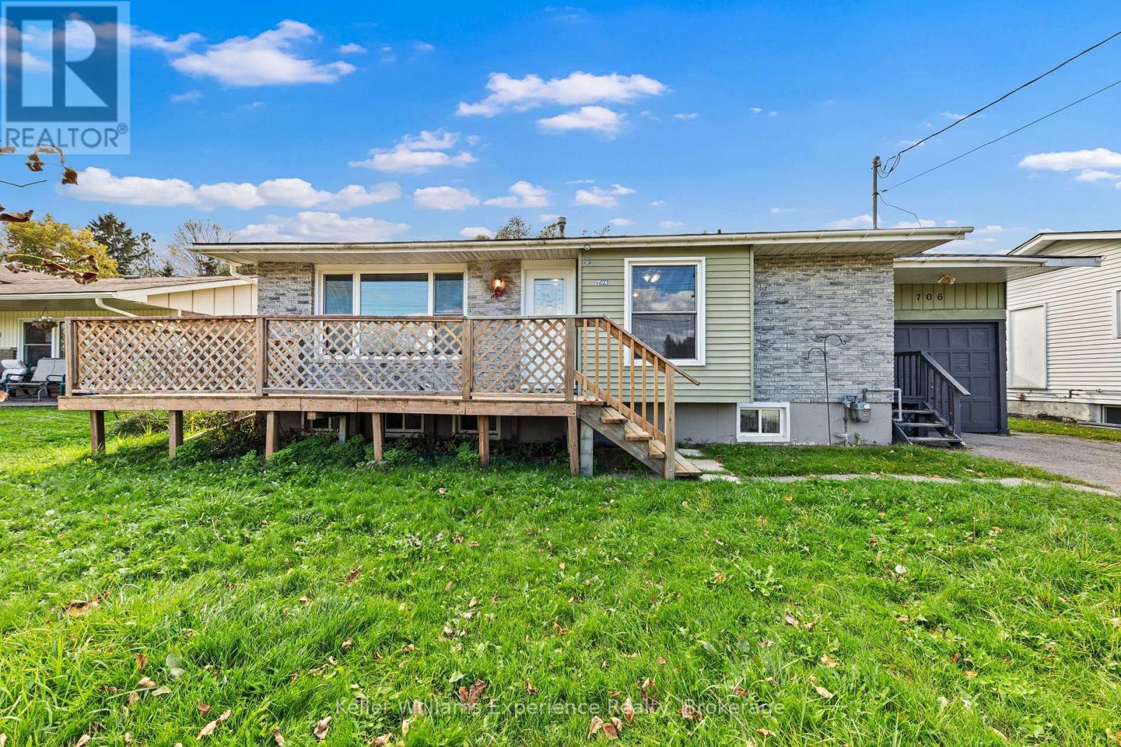 706 SIMCOE AVENUE