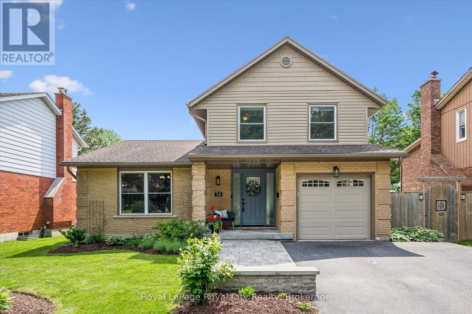 38 SHADYBROOK CRESCENT