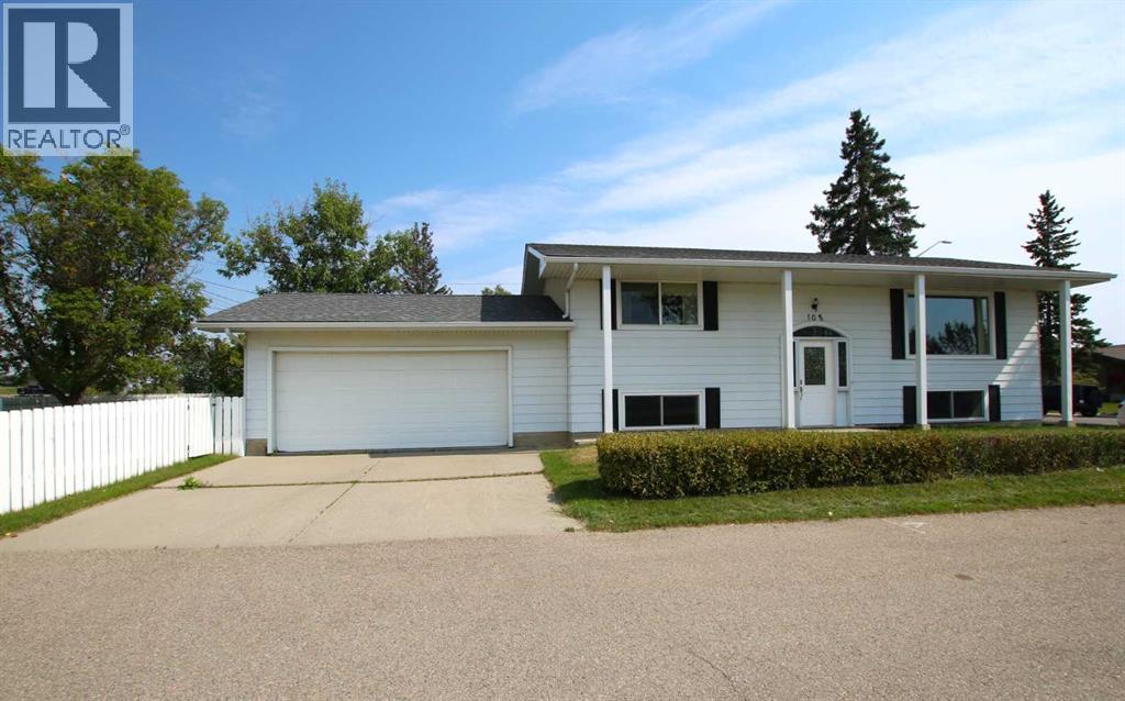 108 Flett Drive NE
