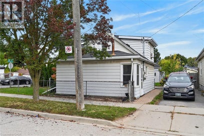 747 RENNIE Street Hamilton ON L8H 3R4