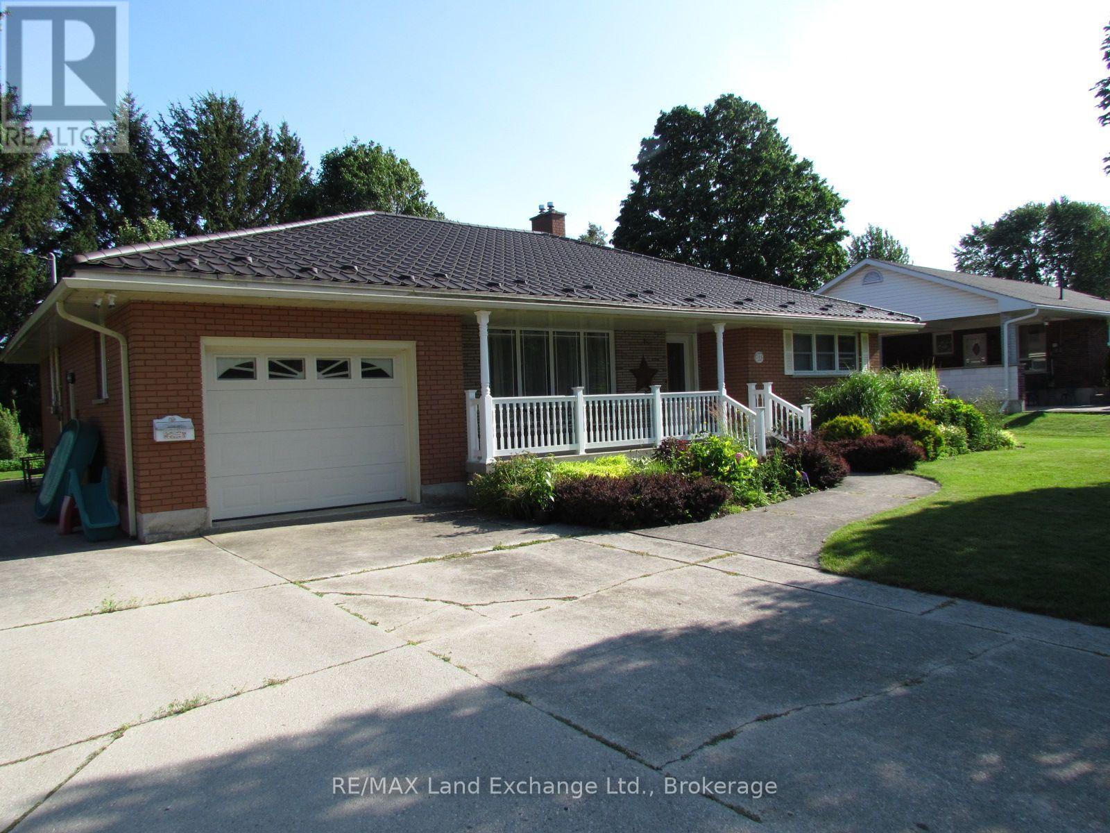 115 BROWN'S LANE