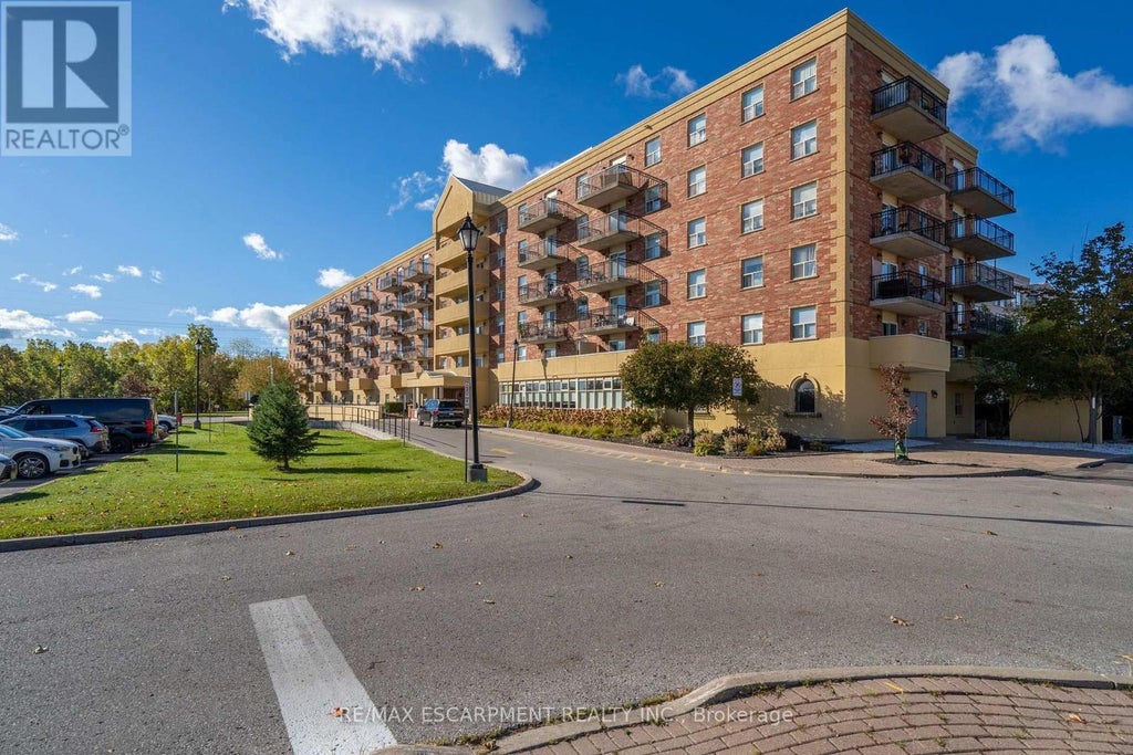 223 - 7373 MARTINGROVE ROAD, VAUGHAN (VAUGHAN GROVE), ON L4L 9K1 - Image 2026879603.jpeg?d=l
