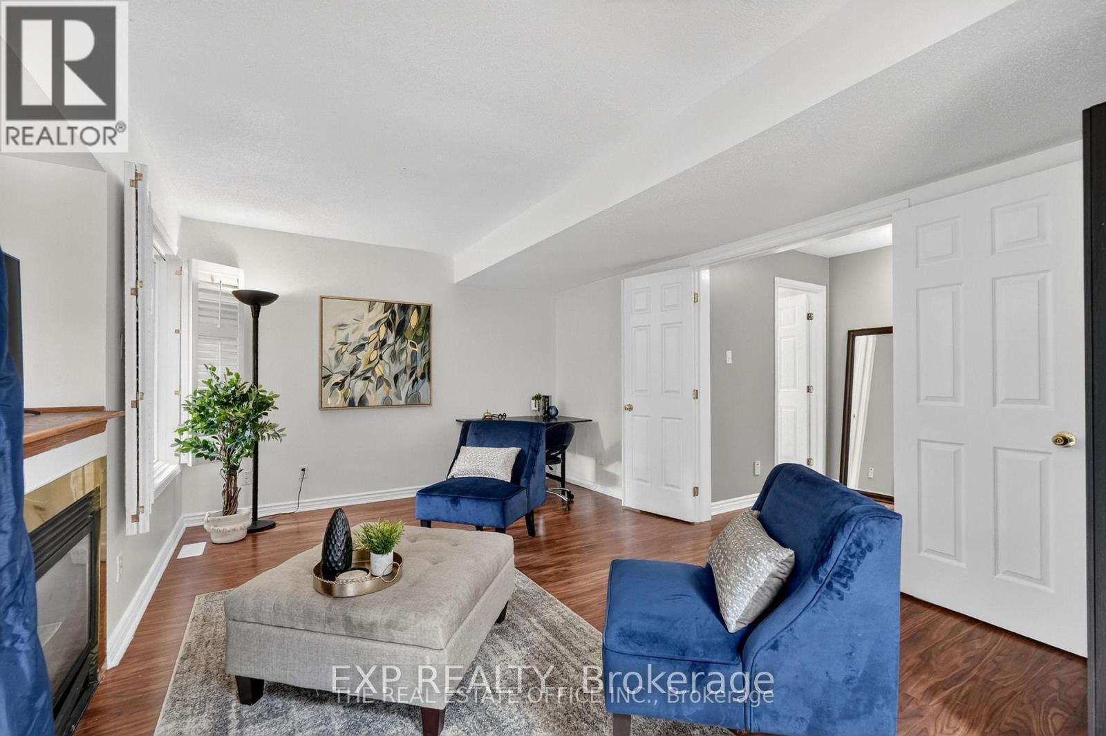 106 CORSICA PRIVATE W