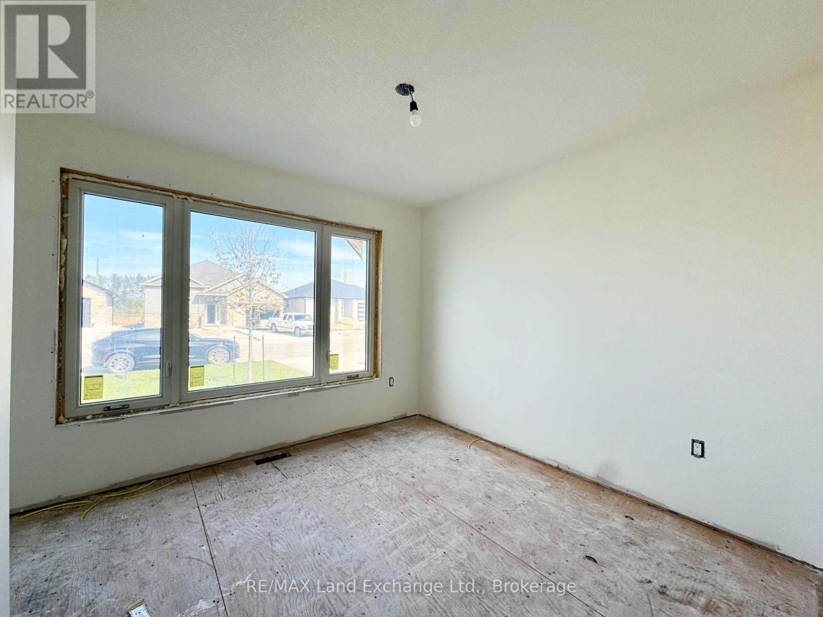 448 BURNSIDE STREET