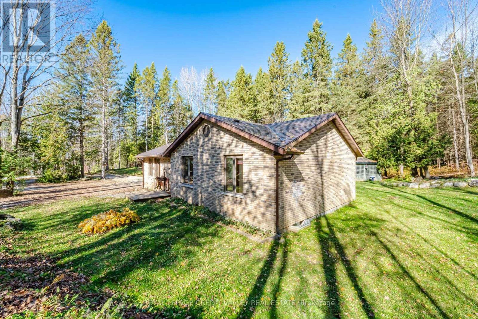 574291 SIDE ROAD 40