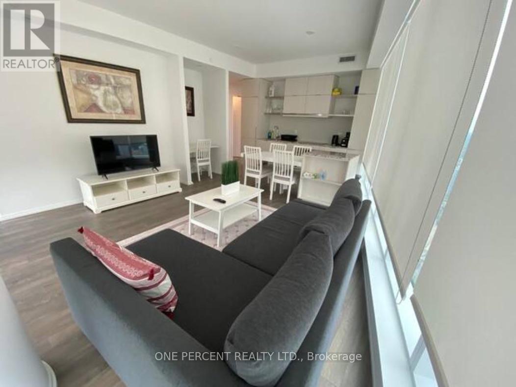 5502 - 197 YONGE STREET