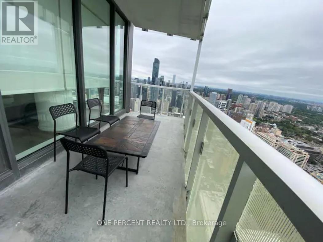 5502 - 197 YONGE STREET