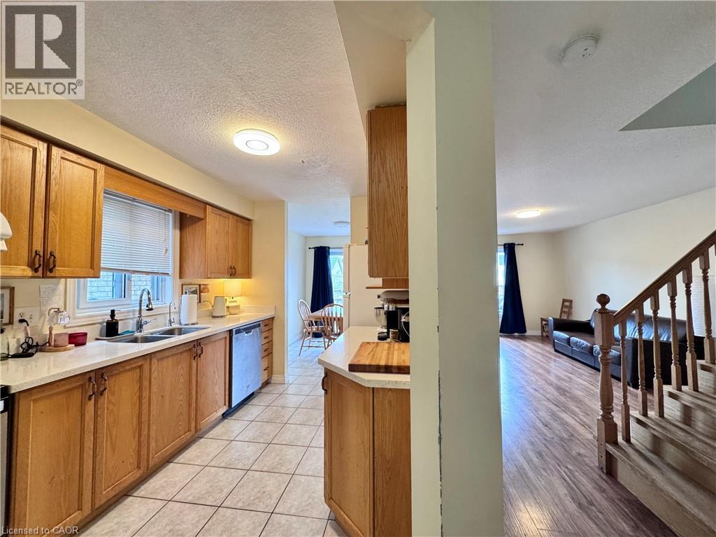 679 KARLSFELD Road