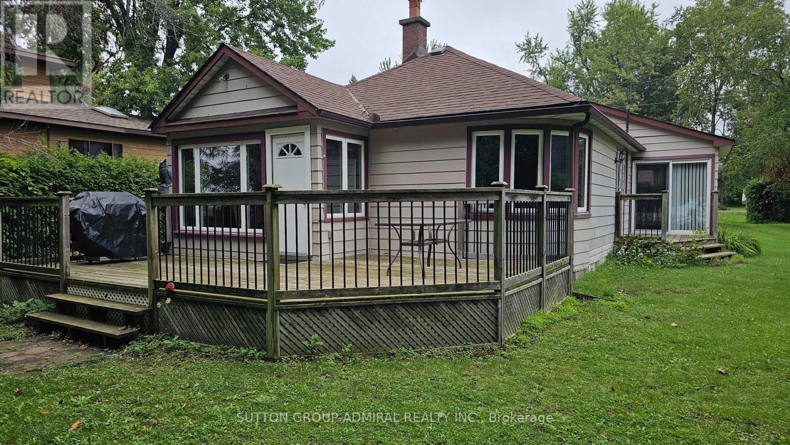 2392 LAKESHORE DRIVE