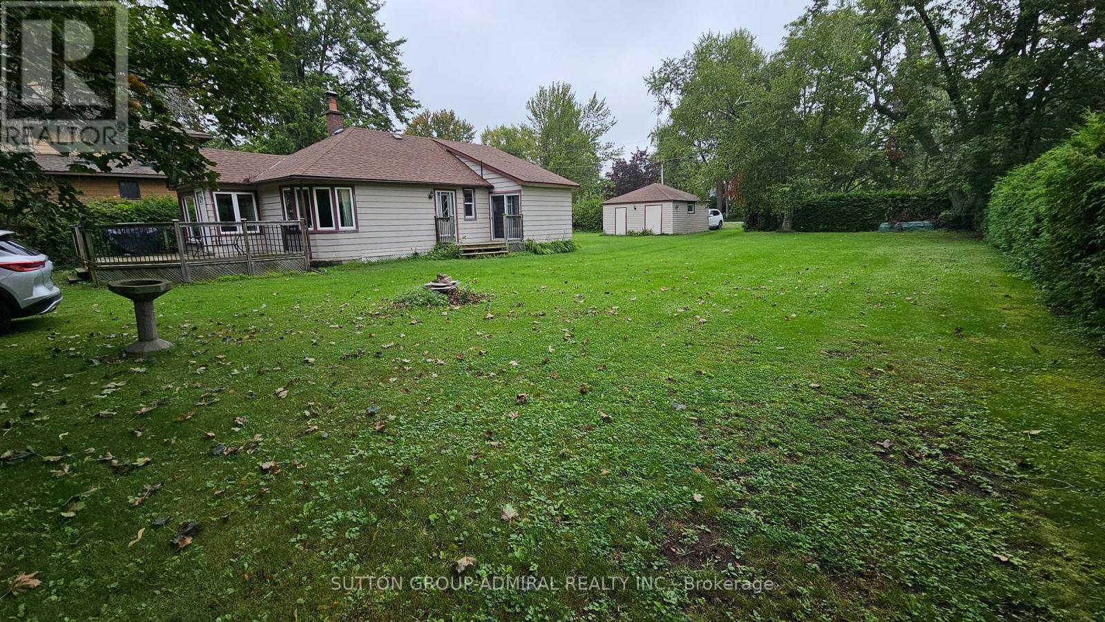 2392 LAKESHORE DRIVE