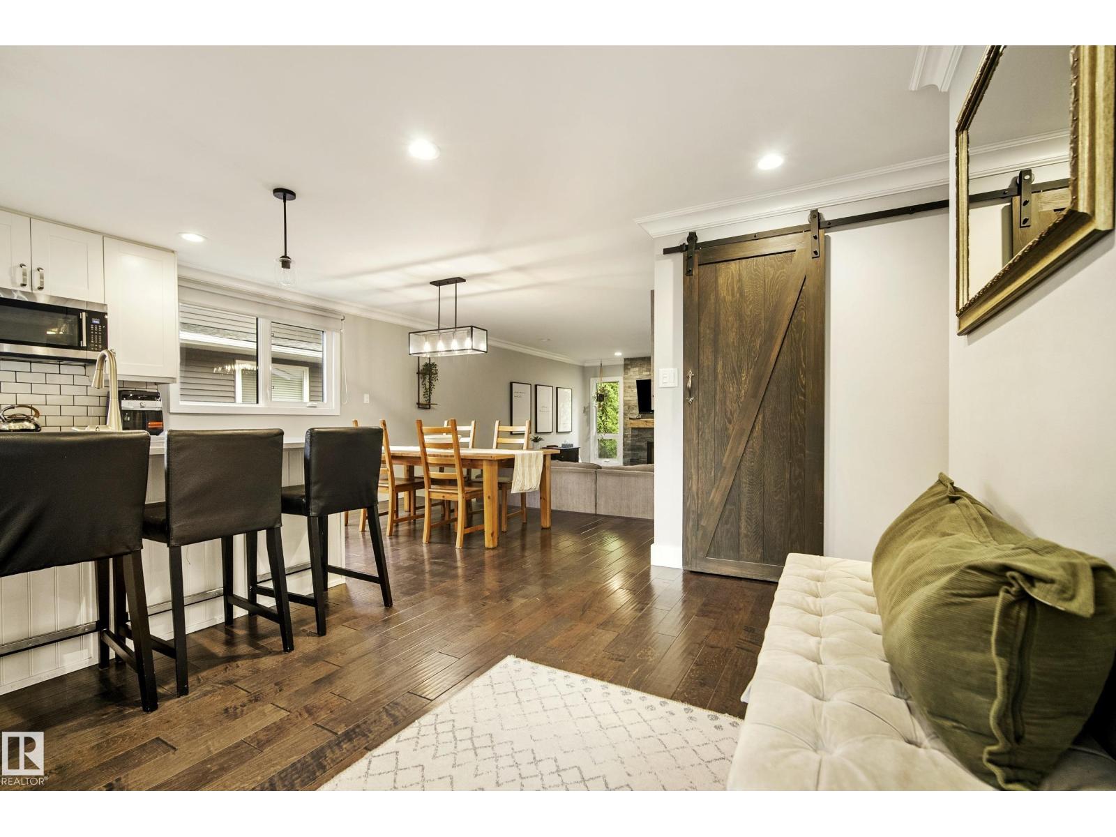 11 BRUNSWICK CR