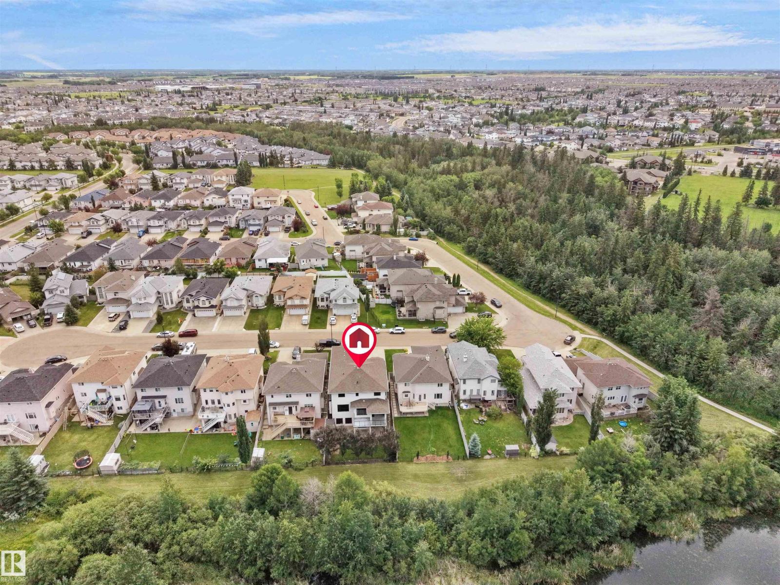 3136 35 AV NW