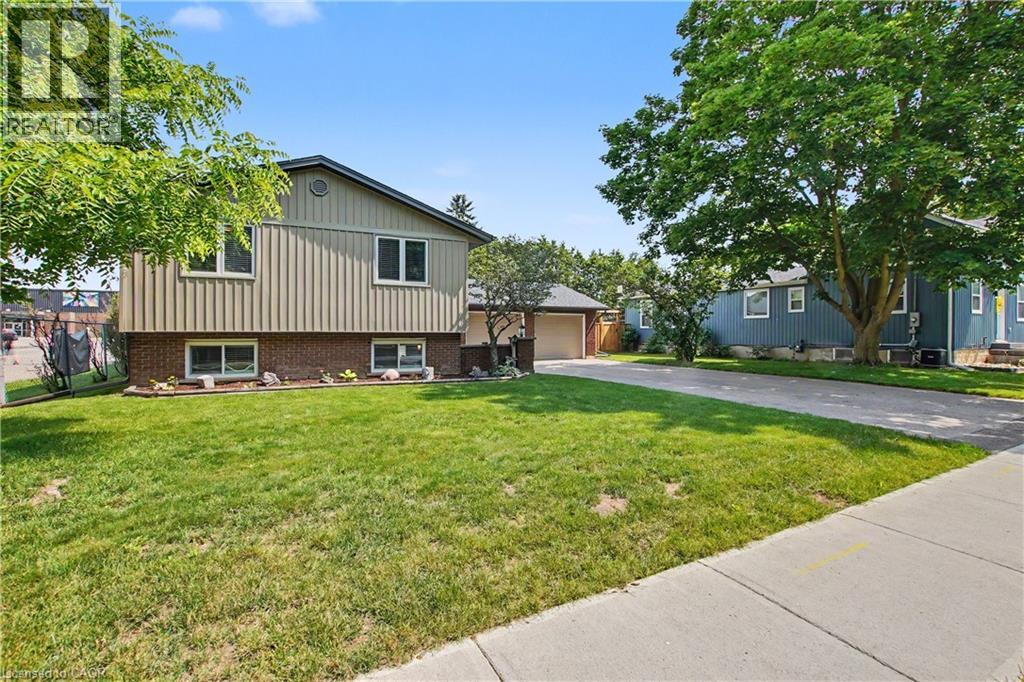 1045 QUEEN'S BUSH Road