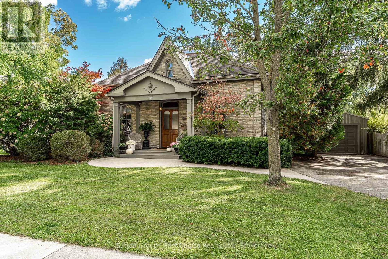 109 COBOURG STREET