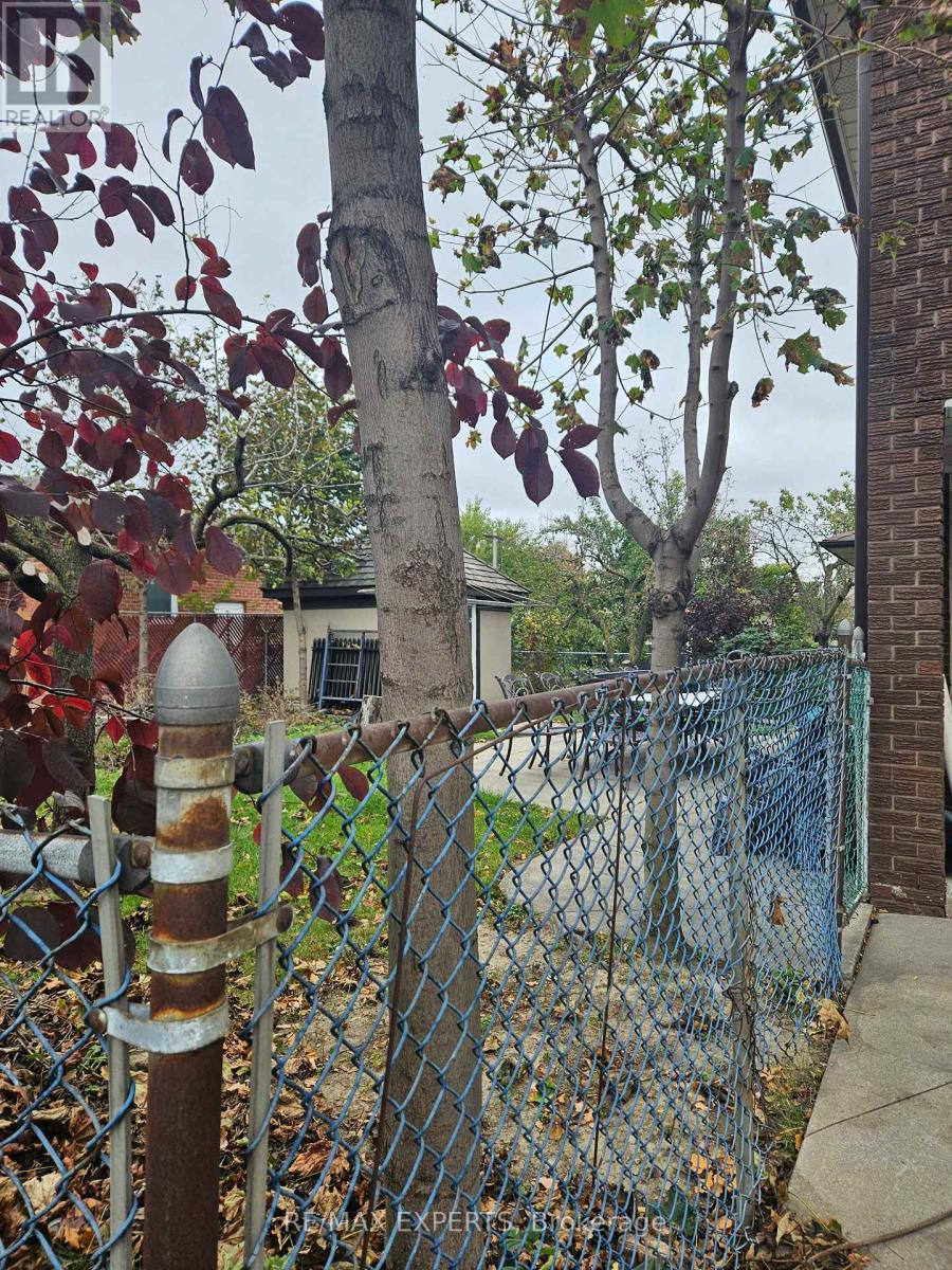 1 BYWORTH BOULEVARD