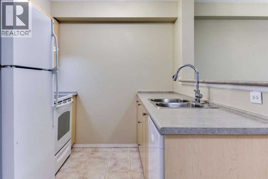 1323, 8 Bridlecrest Drive SW