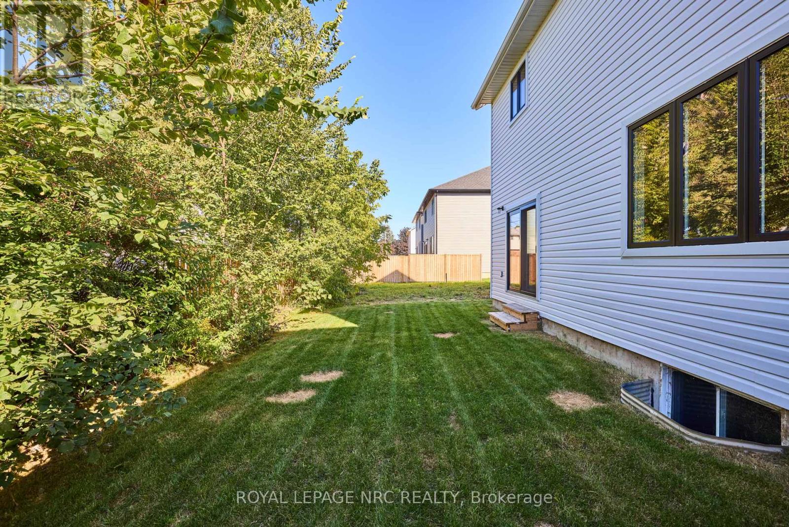 185 HODGKINS AVENUE