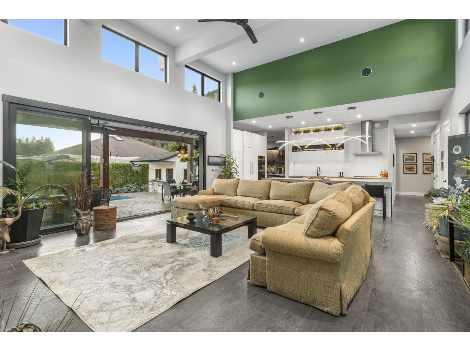 464 ALDER AVENUE, Harrison Hot Springs