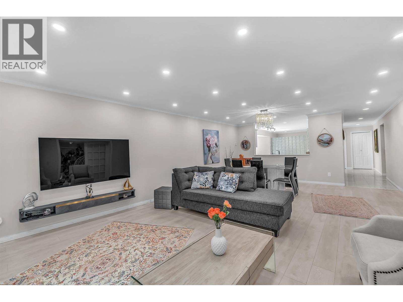 207 1500 OSTLER COURT