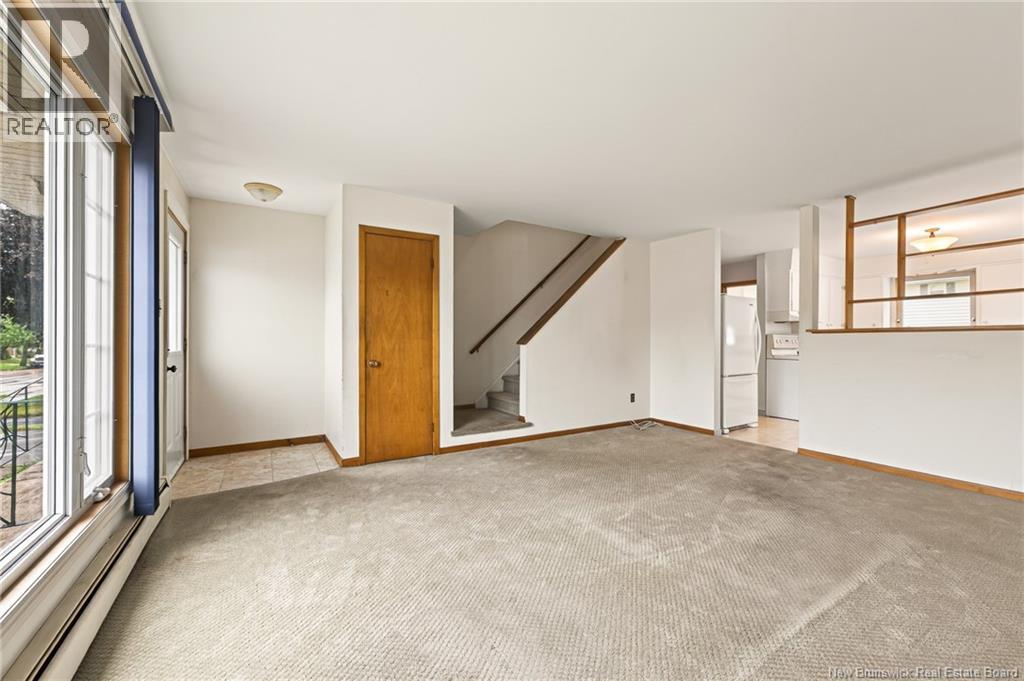 164-166 Ayer Avenue - Photo 3