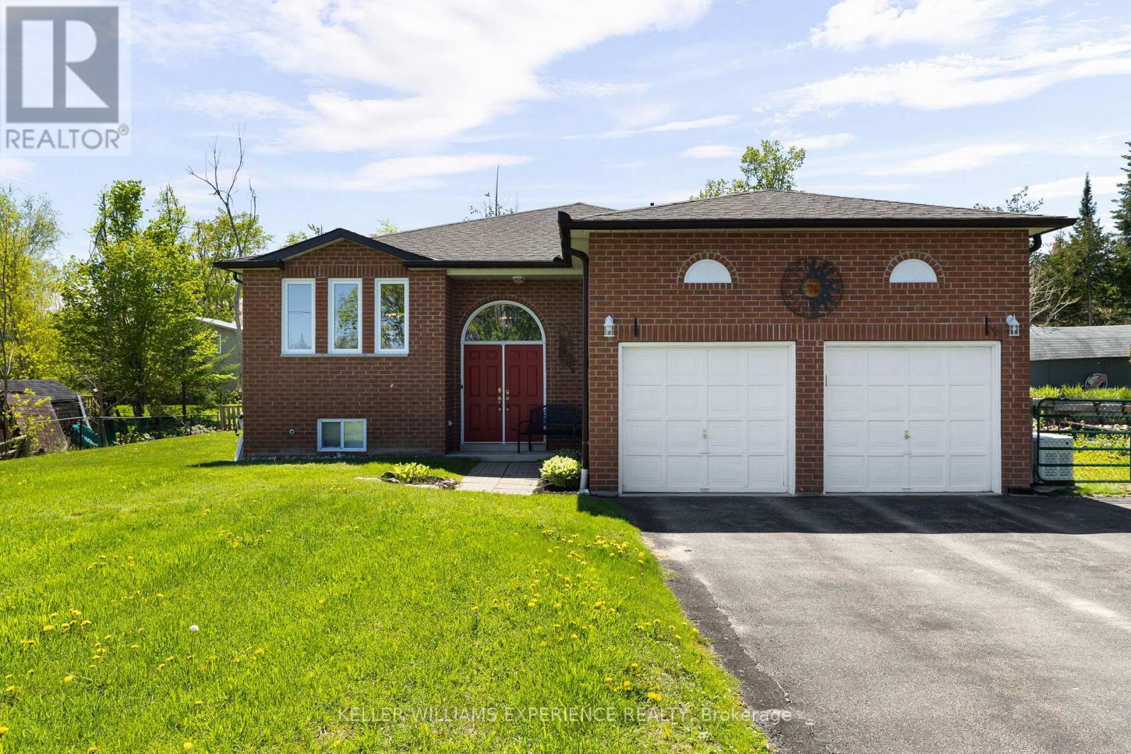 4 CAMPBELL AVENUE