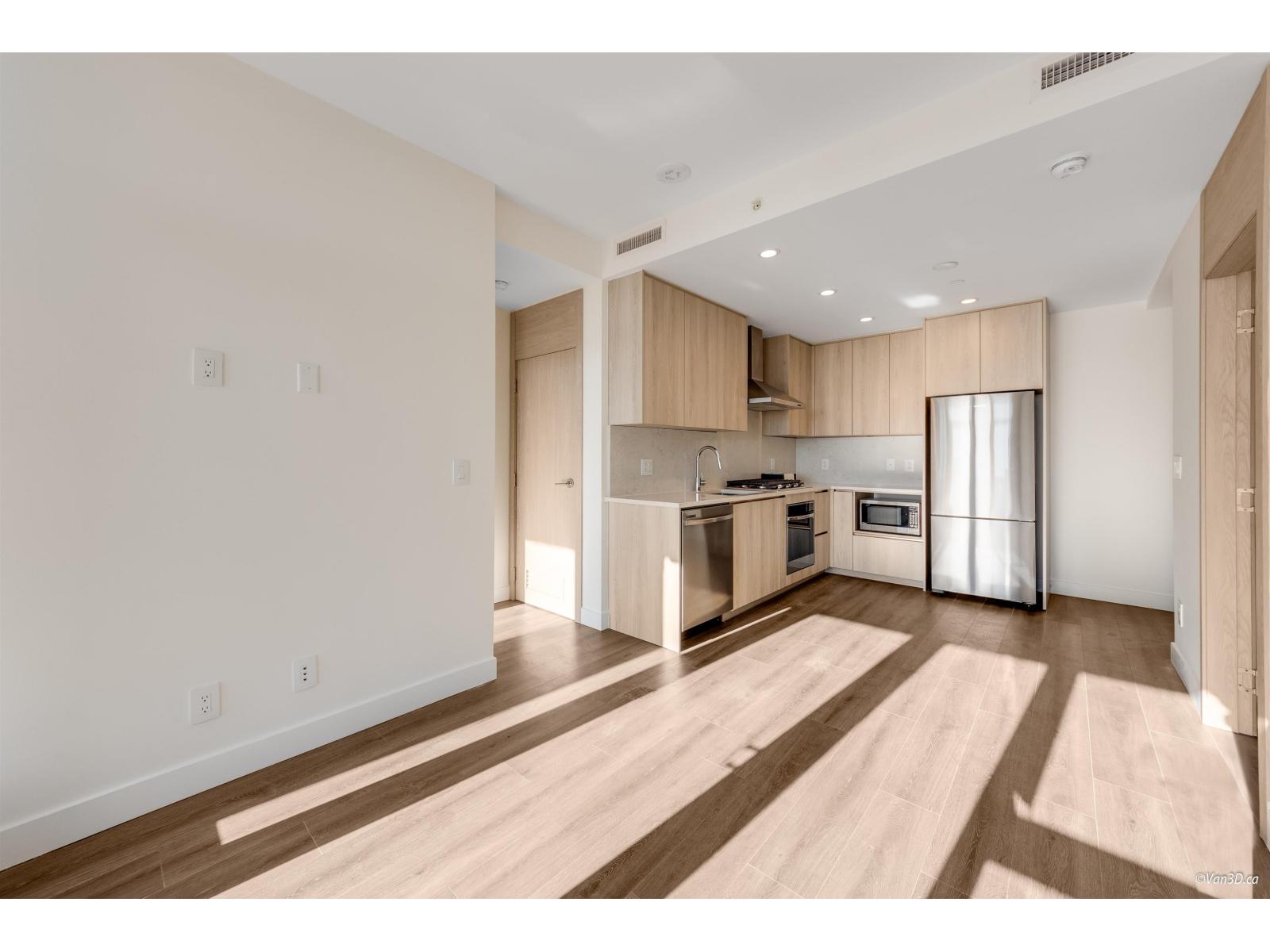 2805 10750 135A STREET