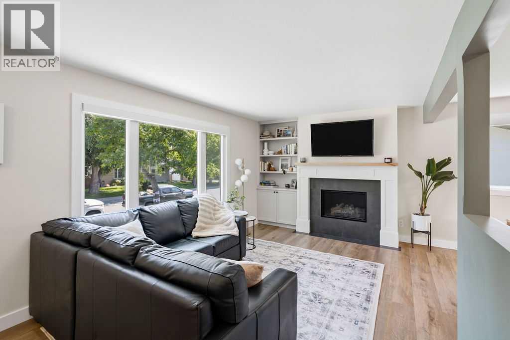 77 Westwood Drive SW
