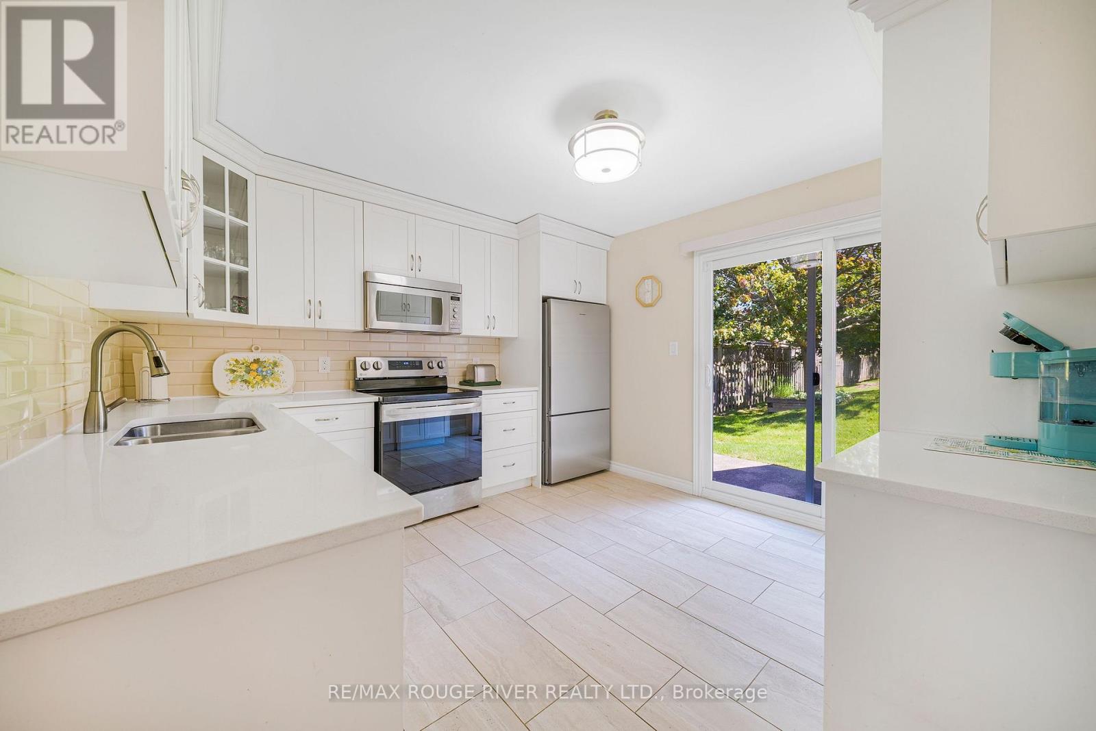 3 - 2720 MEWBURN ROAD